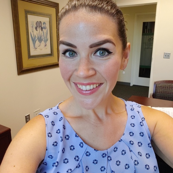 Meet your Posher, Michelle - Picture 3 of 4